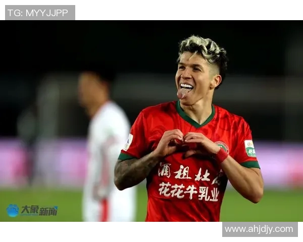 全球顶级足球联赛激战正酣 球迷热情高涨 球队争夺荣誉和荣耀